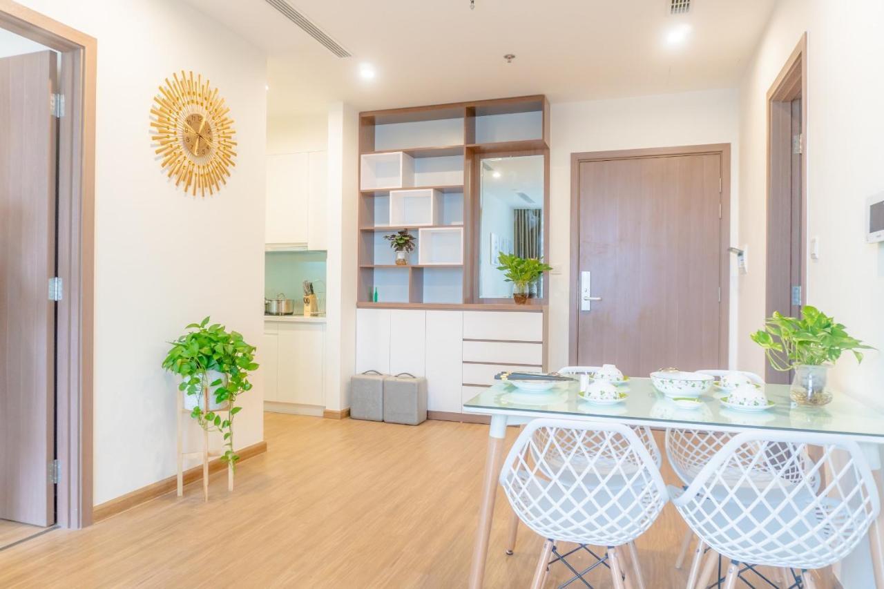 Apartment Vinhome Skylake 2 *